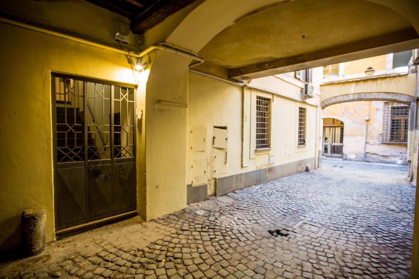 Campo De Fiori Apartment Roma Bagian luar foto